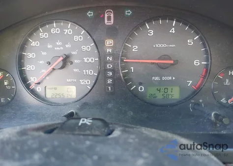 2001 Subaru Outback Limited z USA, uszkodzony, nr VIN 4S3BH686317618659